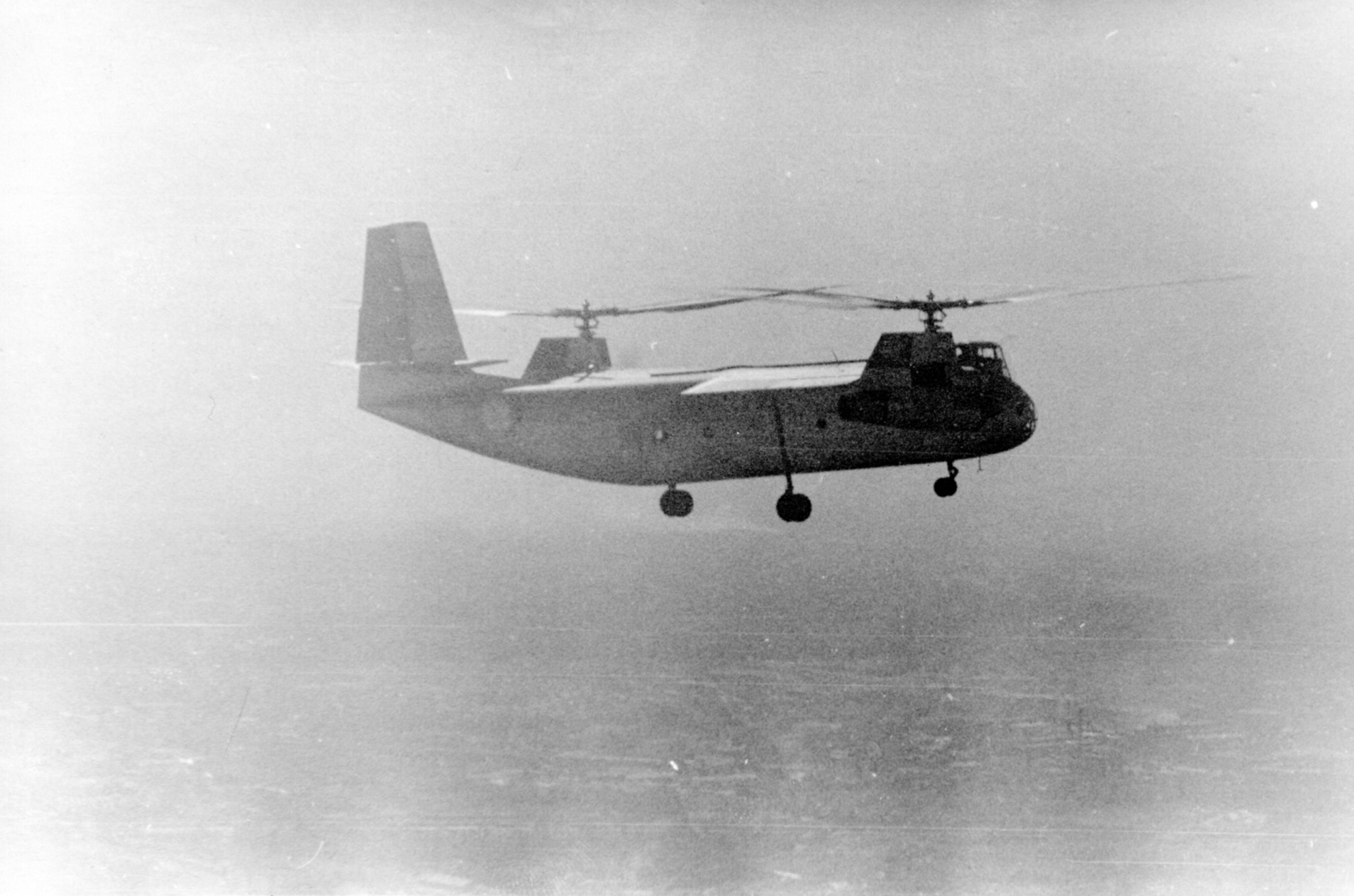 EXCLUSIVE FIRST PUBLICATION: Ka-22 Vintokryl airplane cruise mode 1961 - full horizontal rotor configuration from Vadym Nikolaiev personal archive never published before