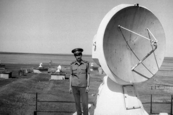 Radio direction finder equipment of Vega system for precise tracking and measurement