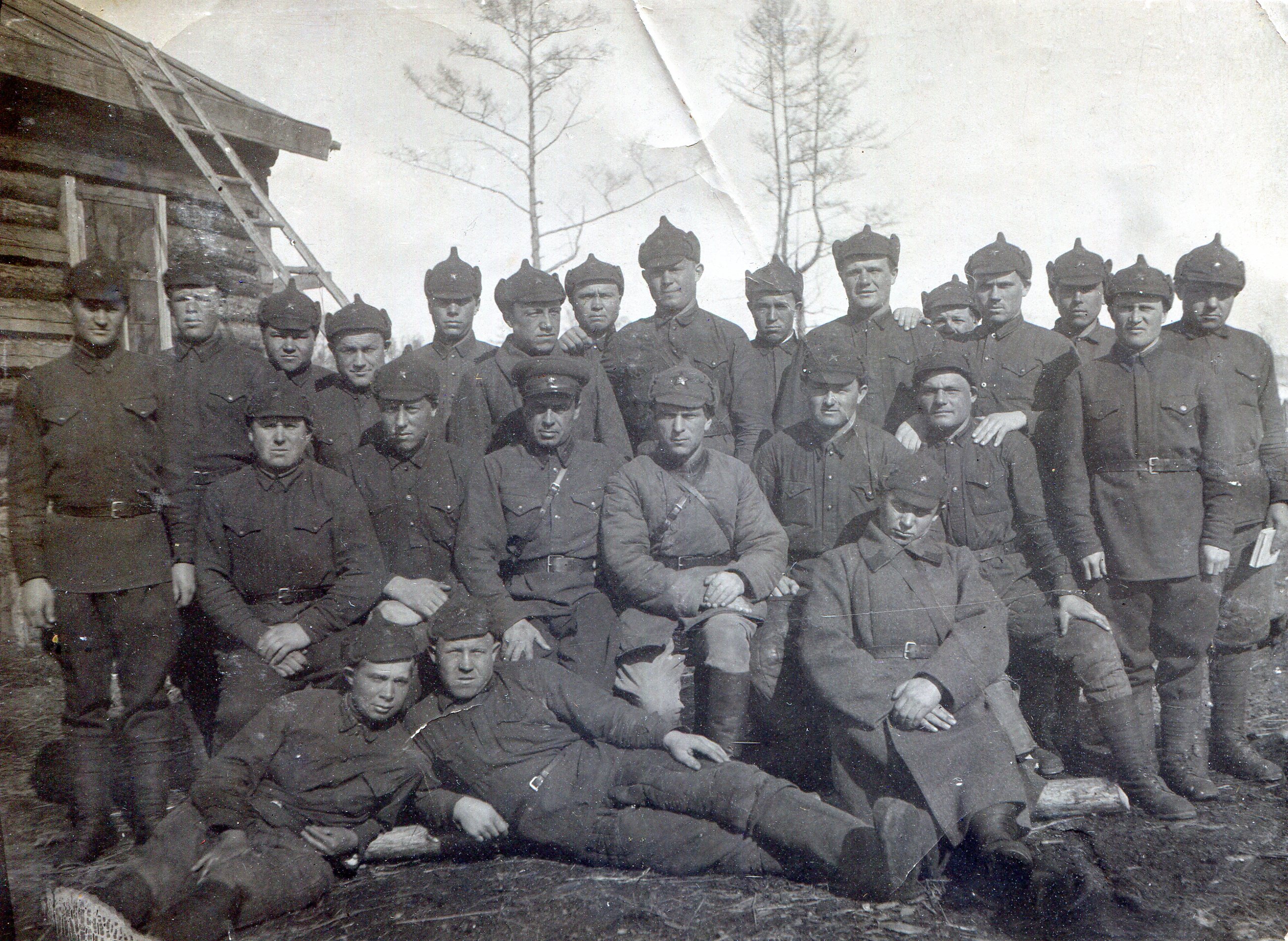 Eugene Maksyutenko, Red Army commander with soldiers