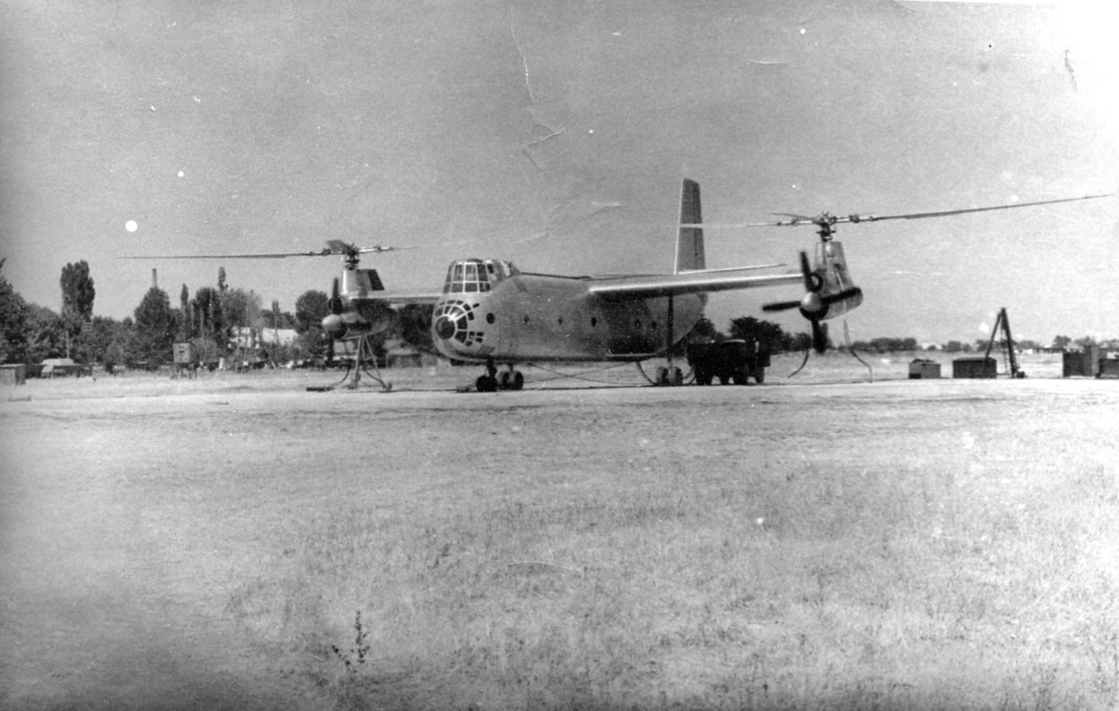 Ka-22 compound gyroplane in flight testing — Digital Polygraph quality heritage