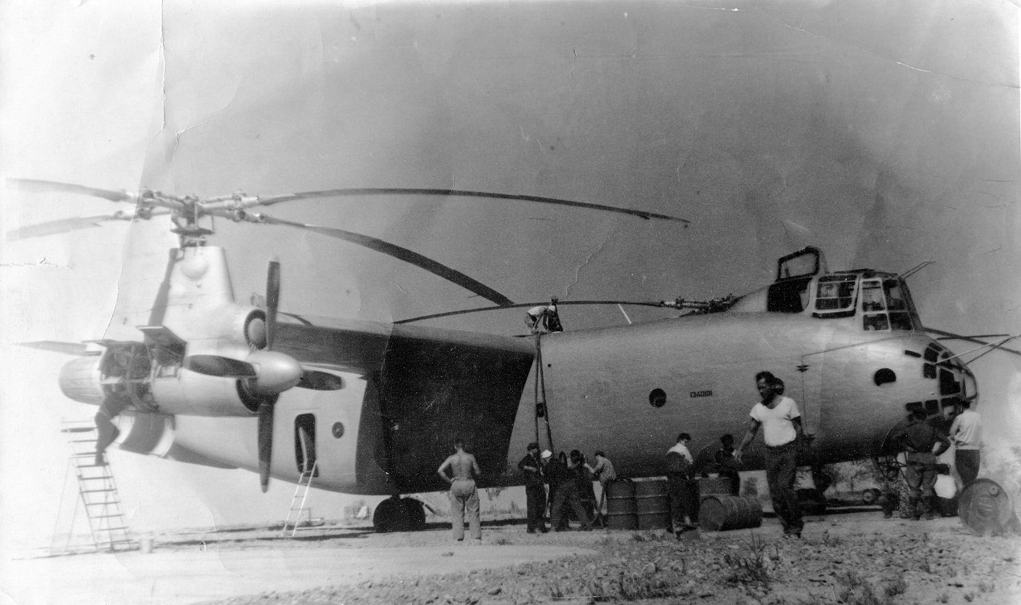 Ka-22 rotorcraft pre-flight preparation in 1962, photographed by Ukrainian test engineer Vadim Nikolaiev at Tashkent facility